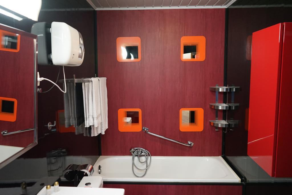 Hotel Les 5 Ourthes Houffalize Cameră foto